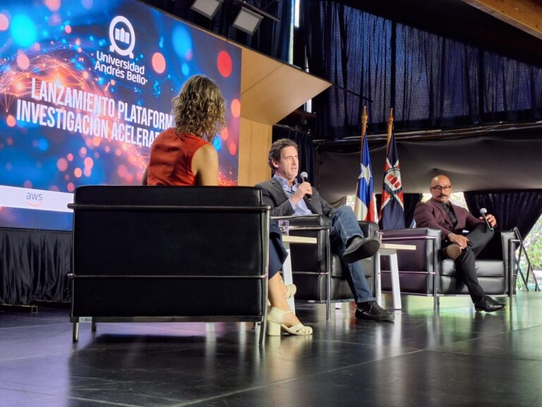 Director de ACTI participa en conversatorio sobre IA y el futuro de la investigación en Chile