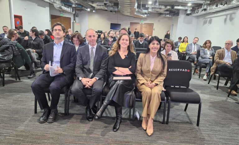 Economía Digital: Una oportunidad para Chile” abordó desafíos de productividad y exportación de servicios