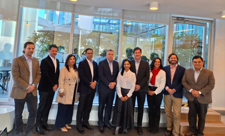 Nuevo Comité Ejecutivo de ACTI asume con agenda orientada a acelerar la economía digital de Chile