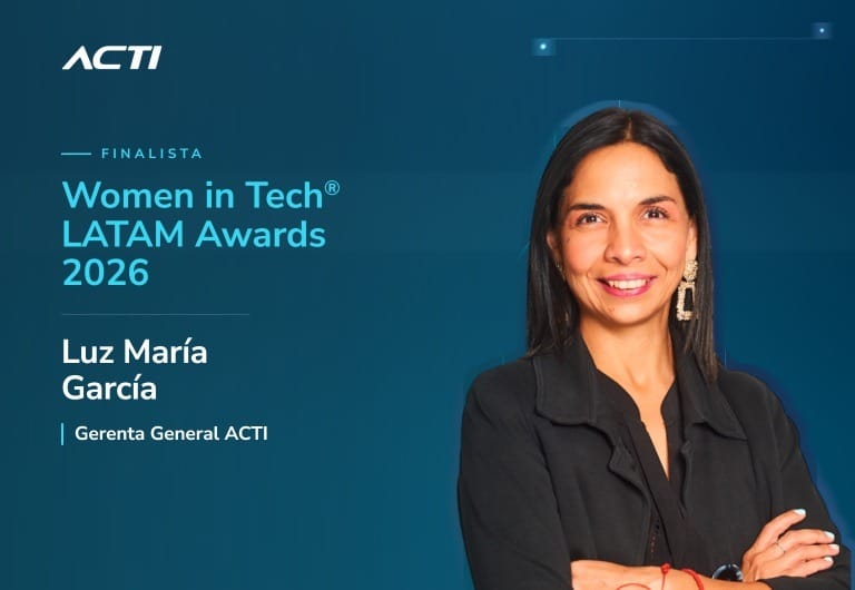 Luz María García, gerenta general de ACTI, finalista de los Women in Tech LATAM Awards 2026